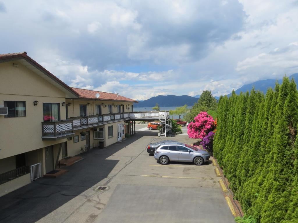 Harrison Village Motel Harrison Hot Springs Exteriör bild
