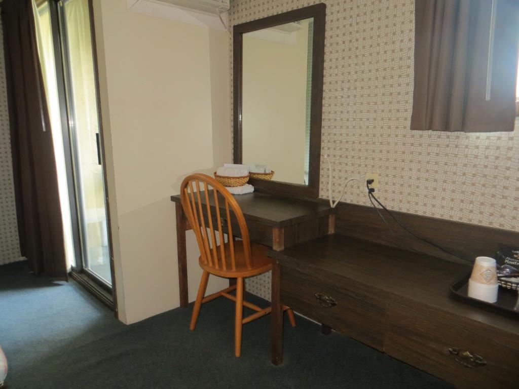 Harrison Village Motel Harrison Hot Springs Rum bild